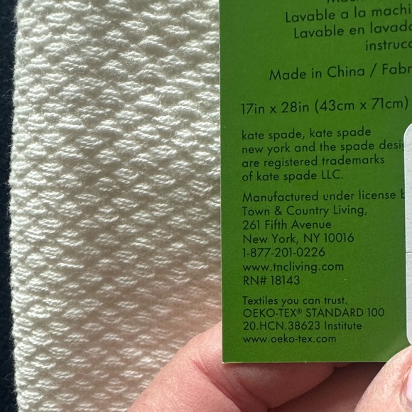 Kate Spade set of 2♠️White and Pink and red Cocktail Towels! Add a pop of FUN♠️ - Picture 4 of 7